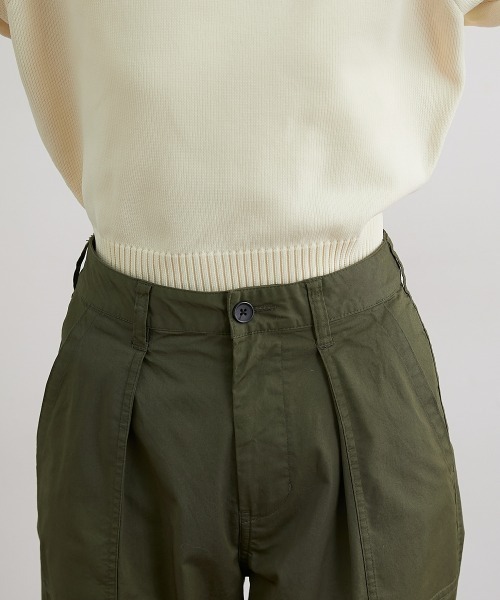 nissen（ニッセン）の「ワンタックストレッチベイカーパンツ（カーゴパンツ・レディース・ライトベージュ/グリーン・マルチサイズ）」の7枚目の写真