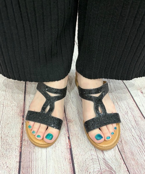 LUGG NAGG(ラグナグ)の「【Design Note】【3E】ラインストーンナローサンダル(サンダル・レディース・ブラック/アイボリー・M/L/LL/S)」の1枚目の写真