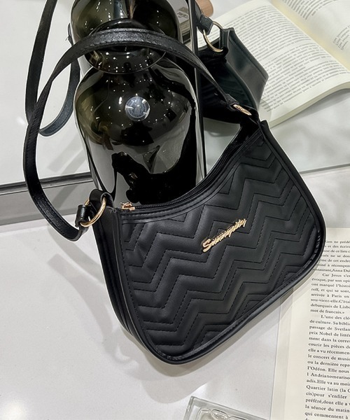 blackdia ocean(ブラックダイヤオーシャン)の「blackdia ocean PU キルティングバッグ(ハンドバッグ・レディース・ホワイト系その他/ブラック/ホワイト/ピンク/ブラック系その他/ベージュ・FREE)」の5枚目の写真