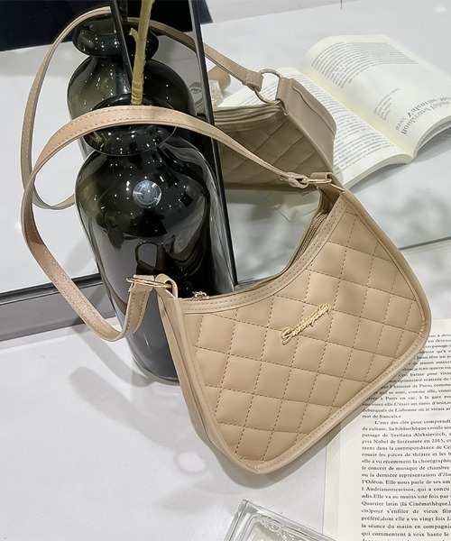 blackdia ocean(ブラックダイヤオーシャン)の「blackdia ocean PU キルティングバッグ(ハンドバッグ・レディース・ホワイト系その他/ブラック/ホワイト/ピンク/ブラック系その他/ベージュ・FREE)」の14枚目の写真