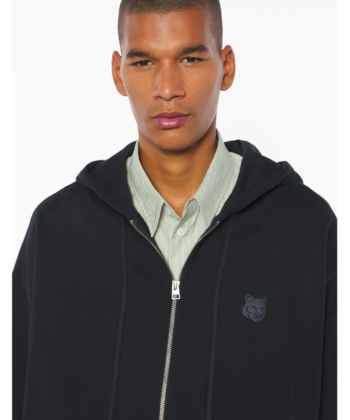 Maison Kitsune（メゾンキツネ）の「FOX HEAD ZIPPED OVERSIZE HOODIE（パーカー・メンズ・ブラック/チャコール・XL/L/M/S/XS）」の10枚目の写真