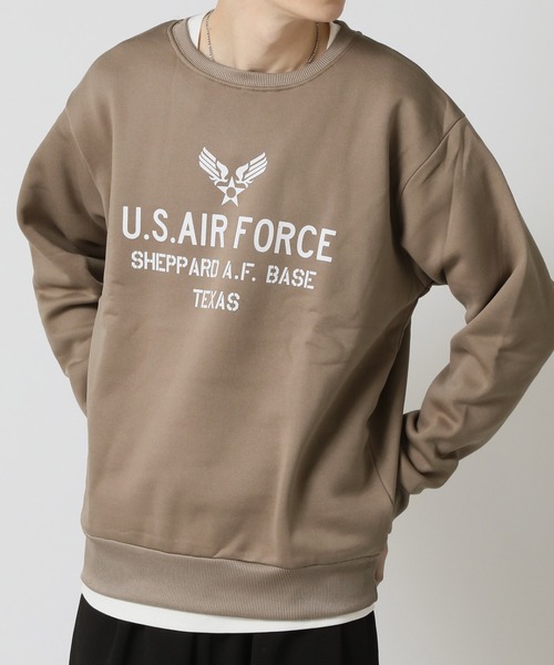 ARCADE（アーケード）の「裏起毛 アメカジ カレッジロゴ スウェット トレーナー（スウェット・メンズ・グレイッシュベージュ/ネイビー系2/ベージュ系3/ブラック系4/マスタード/グレー系その他3/グレー系その他2/ネイビー系1/グレー系1/ブラック系1・LL/L/M）」の15枚目の写真