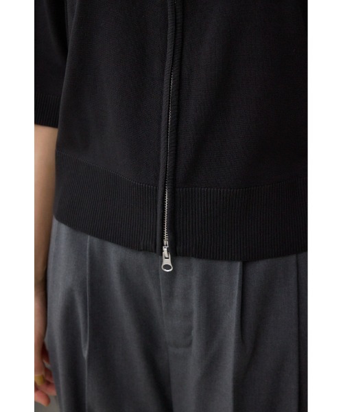AZUL by moussy(アズールバイマウジー)の「Wジップポロカラーニットカーディガン(カーディガン/ボレロ・レディース・ブラック/レッド/ブラウン/アイボリー・FREE)」の9枚目の写真