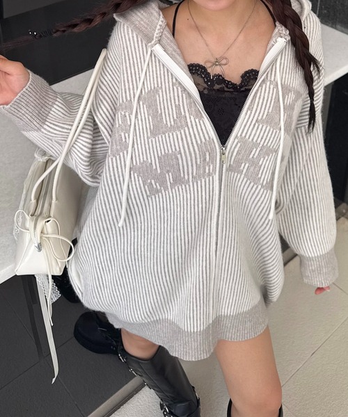 SPIRALGIRL（スパイラルガール）の「ロゴオーバーZIPニット（ニット/セーター・レディース・ブラック/レッド/ホワイト・FREE）」の5枚目の写真