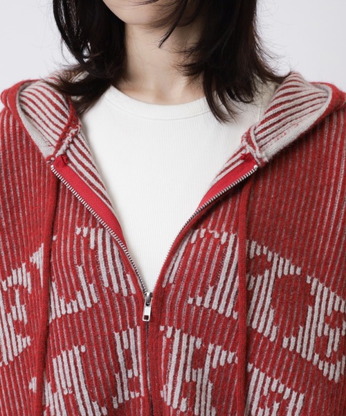 SPIRALGIRL（スパイラルガール）の「ロゴオーバーZIPニット（ニット/セーター・レディース・ブラック/レッド/ホワイト・FREE）」の7枚目の写真