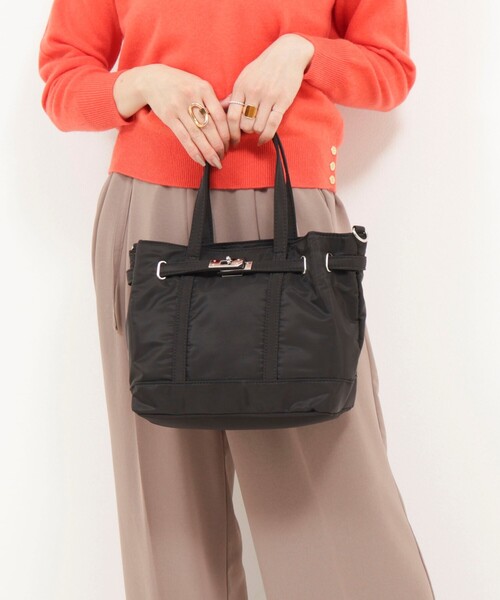 MICO COULIER（ミコクリエ）の「2WAYベルトトートバッグ（トートバッグ・レディース・ブラック/グレイッシュベージュ・FREE）」の5枚目の写真