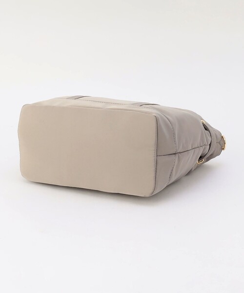 MICO COULIER（ミコクリエ）の「2WAYベルトトートバッグ（トートバッグ・レディース・ブラック/グレイッシュベージュ・FREE）」の19枚目の写真