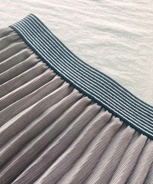 Q（キュー）の「ニュアンスカラースカート（スカート・レディース・ベージュ系その他/カーキ・MEDIUM）」の16枚目の写真