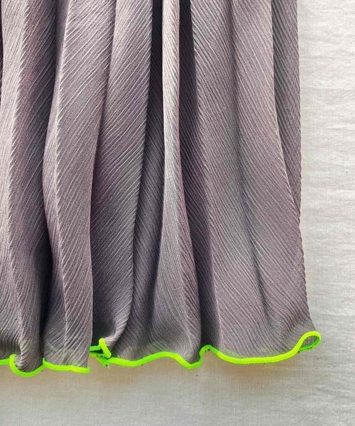 Q（キュー）の「ニュアンスカラースカート（スカート・レディース・ベージュ系その他/カーキ・MEDIUM）」の15枚目の写真