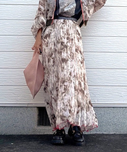 Q（キュー）の「ニュアンスカラースカート（スカート・レディース・ベージュ系その他/カーキ・MEDIUM）」の22枚目の写真