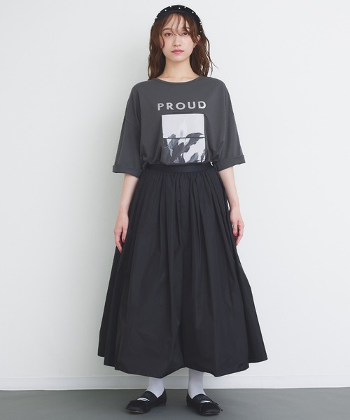 Narcissus（ナルシス）の「【SINN】フラワーロゴＴシャツ/プリントTシャツ/七分丈（Tシャツ/カットソー・レディース・チャコールグレー/ホワイト・FREE）」の6枚目の写真