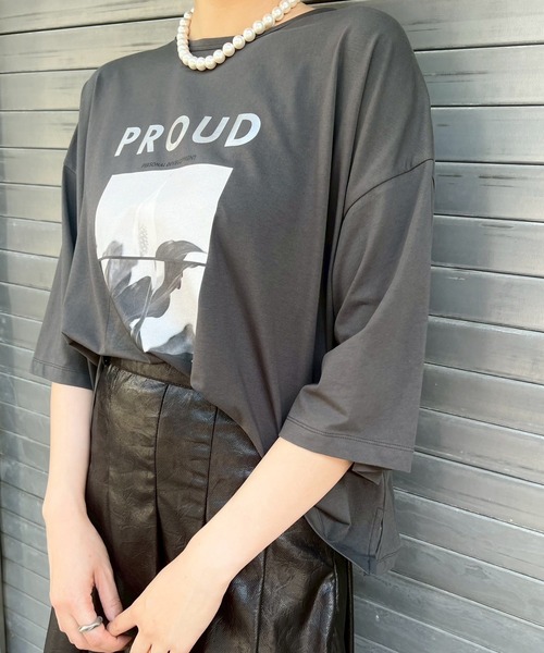 Narcissus（ナルシス）の「【SINN】フラワーロゴＴシャツ/プリントTシャツ/七分丈（Tシャツ/カットソー・レディース・チャコールグレー/ホワイト・FREE）」の9枚目の写真