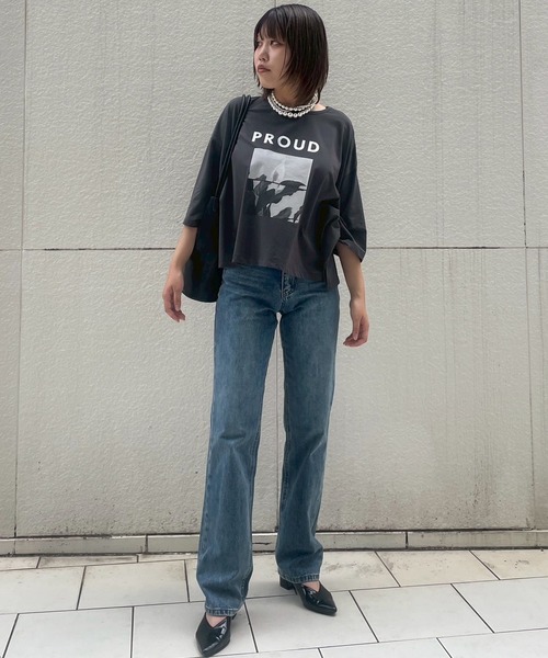 Narcissus（ナルシス）の「【SINN】フラワーロゴＴシャツ/プリントTシャツ/七分丈（Tシャツ/カットソー・レディース・チャコールグレー/ホワイト・FREE）」の13枚目の写真