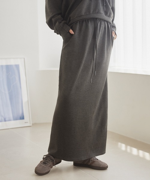 LAULEN(ローレン)の「hoodie relax set up /フーディーリラックスセットアップ(セットアップ・レディース・ブラック/チャコールグレー・FREE)」の9枚目の写真