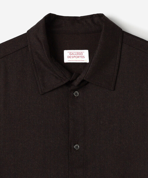 GALLEGO DESPORTES（ギャレゴデスポート）の「GALLEGO DESPORTES | ウール オーバーサイズパッチポケットシャツ MEN（シャツ/ブラウス・メンズ・ブラック/ブラウン・M/S）」の6枚目の写真