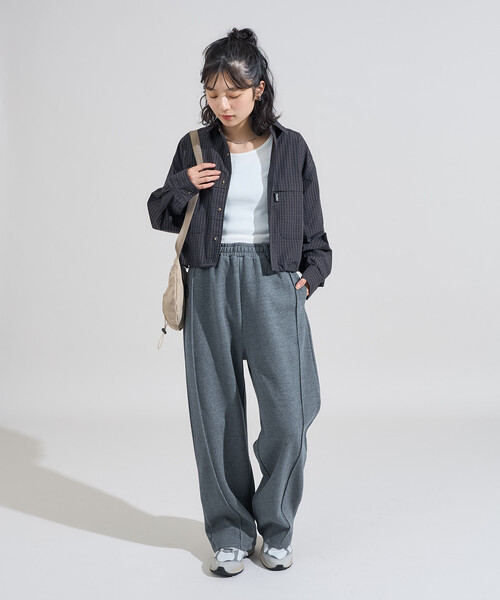 FREAK'S STORE(フリークスストア)の「<新色追加>ボンディングカーブワイド スウェットパンツ(スウェットパンツ・レディース・ライトグレー/ブルーグリーン/チャコールグレー/オフホワイト/ネイビー・MEDIUM/SMALL)」の11枚目の写真