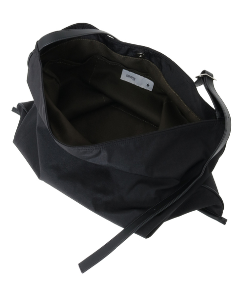 CONVERSE TOKYO(コンバーストウキョウ)の「PIPING FLAT TOTE BAG(トートバッグ・レディース・アイボリー/ブラウン/ブラック・FREE)」の12枚目の写真