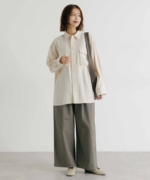 studio CLIP（スタディオクリップ）の「フィブリルツイルポケットシャツ（シャツ/ブラウス・レディース・アイボリー/カーキ/モカ・FREE）」の8枚目の写真