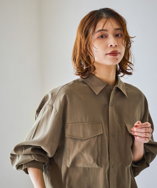 studio CLIP（スタディオクリップ）の「フィブリルツイルポケットシャツ（シャツ/ブラウス・レディース・アイボリー/カーキ/モカ・FREE）」の16枚目の写真