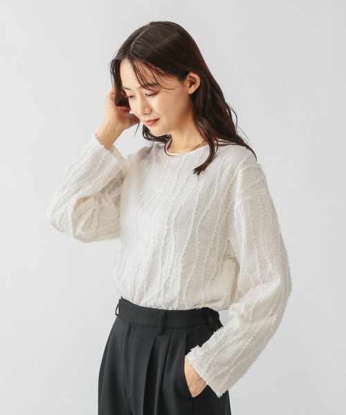 GLOBAL WORK(グローバルワーク)の「Beauteeジャガード/580844(Tシャツ/カットソー・レディース・オフホワイト/ブラック/ライトグレー・MEDIUM/LARGE)」の6枚目の写真