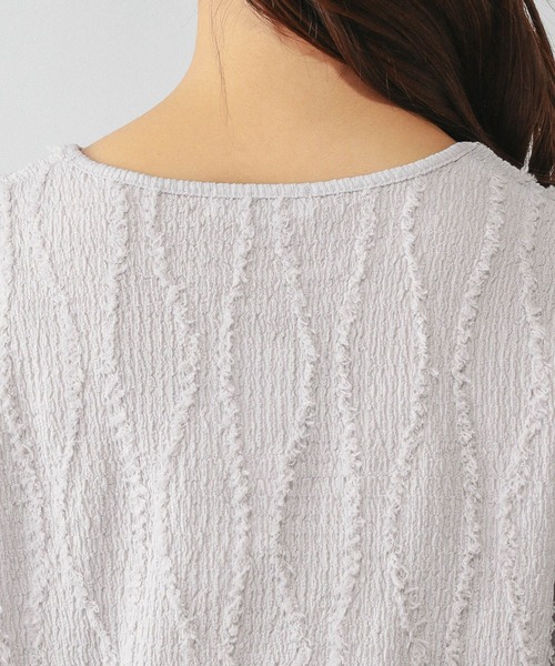 GLOBAL WORK(グローバルワーク)の「Beauteeジャガード/580844(Tシャツ/カットソー・レディース・オフホワイト/ブラック/ライトグレー・MEDIUM/LARGE)」の19枚目の写真