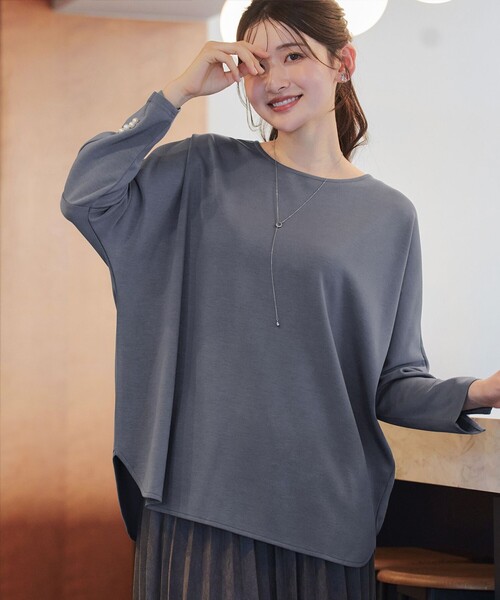 Tiaclasse(ティアクラッセ)の「袖パールドルマントップス(Tシャツ/カットソー・レディース・ブルーグレー/ブラウン系/ブラック・XL)」の9枚目の写真
