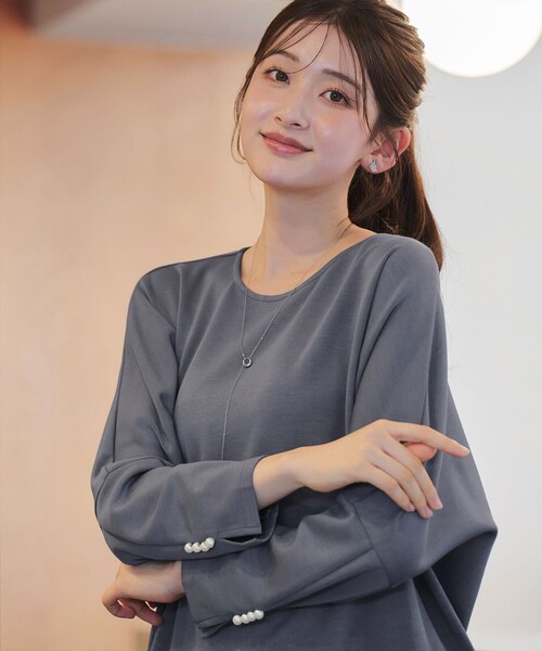 Tiaclasse(ティアクラッセ)の「袖パールドルマントップス(Tシャツ/カットソー・レディース・ブルーグレー/ブラウン系/ブラック・XL)」の10枚目の写真