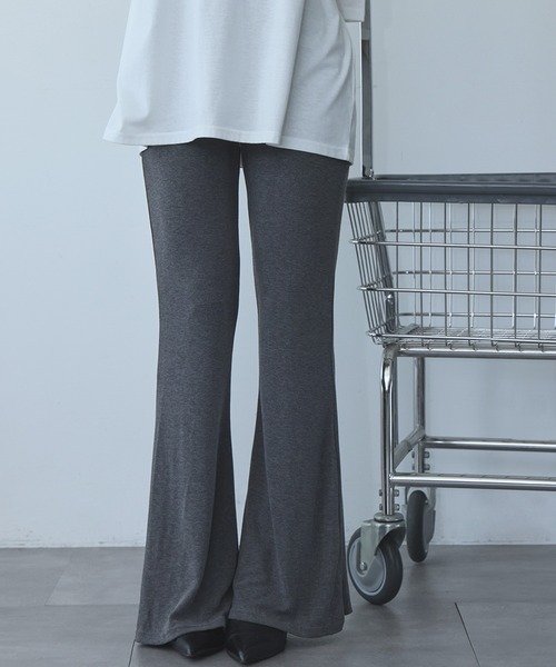 Ampirula(アンピルーラ)の「ウエストゴム フレアパンツ ストレッチ リラックス(その他パンツ・レディース・ブラック/チャコールグレー・FREE)」の12枚目の写真