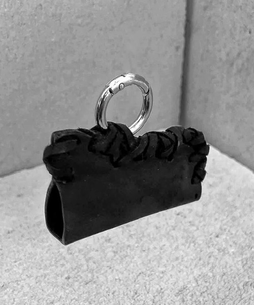 UNIZ（ユニズ）の「【UNIZ】Leather Lighter Case / 【ユニズ】レザーライターケース（キーホルダー・メンズ・ブラック・ONE SIZE）」の3枚目の写真