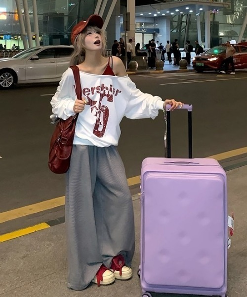 lilful(リルフル)の「フェイクレイヤード ヴィンテージナンバリングロゴトップス(Tシャツ/カットソー・レディース・ホワイト・M/L)」の4枚目の写真