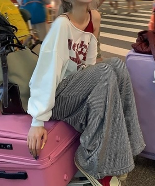 lilful(リルフル)の「フェイクレイヤード ヴィンテージナンバリングロゴトップス(Tシャツ/カットソー・レディース・ホワイト・M/L)」の5枚目の写真