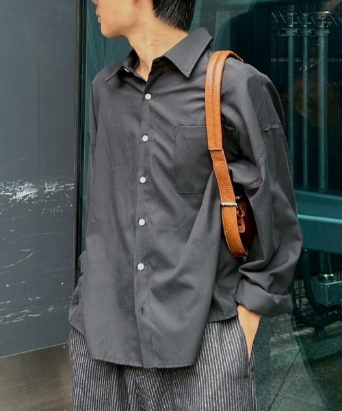 Chikashitsu +（チカシツプラス）の「【Chikashitsu +】cropped basic shirt / 【チカシツプラス】クロップドベーシック長袖シャツ <着用動画あり>（シャツ/ブラウス・メンズ・ホワイト/ブラック/スカイブルー/グレー・ONE SIZE）」の2枚目の写真