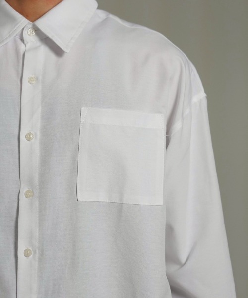 Chikashitsu +（チカシツプラス）の「【Chikashitsu +】cropped basic shirt / 【チカシツプラス】クロップドベーシック長袖シャツ <着用動画あり>（シャツ/ブラウス・メンズ・ホワイト/ブラック/スカイブルー/グレー・ONE SIZE）」の11枚目の写真