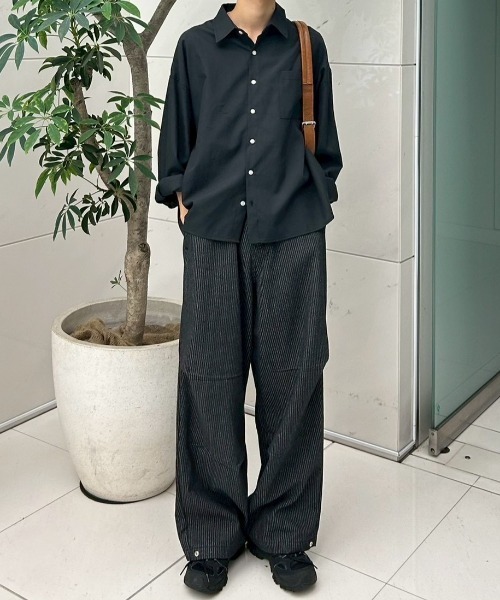 Chikashitsu +（チカシツプラス）の「【Chikashitsu +】cropped basic shirt / 【チカシツプラス】クロップドベーシック長袖シャツ <着用動画あり>（シャツ/ブラウス・メンズ・ホワイト/ブラック/スカイブルー/グレー・ONE SIZE）」の14枚目の写真