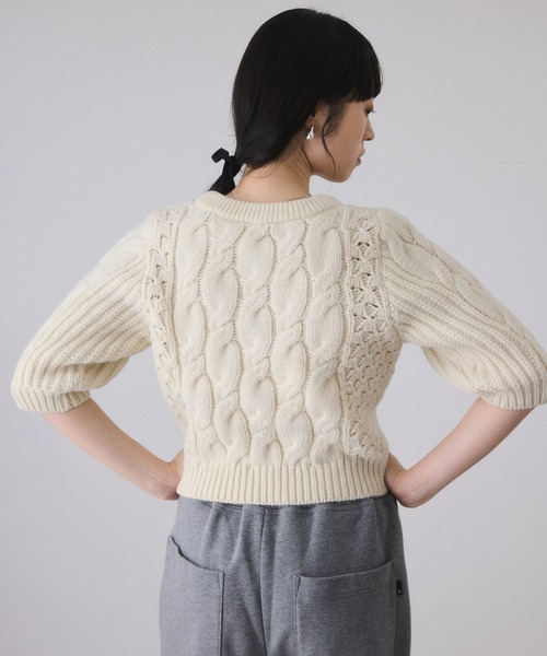 ADAM ET ROPE'（アダムエロペ）の「【サステナブル】ケーブルハーフスリーブニット（ニット/セーター・レディース・イエロー系その他/チャコールグレー/オフホワイト・FREE）」の9枚目の写真