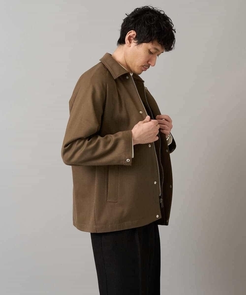 a.v.v(アーヴェヴェ)の「【洗濯機で洗える】ラグランスリーブショートブルゾン(その他アウター・メンズ・チャコールグレー/ライトブラウン・46/48)」の11枚目の写真
