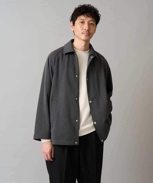 a.v.v(アーヴェヴェ)の「【洗濯機で洗える】ラグランスリーブショートブルゾン(その他アウター・メンズ・チャコールグレー/ライトブラウン・46/48)」の13枚目の写真