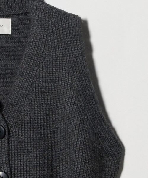 WRAPINKNOT（ラッピンノット）の「＜WRAPINKNOT＞ニット ベスト（ベスト・レディース・ダークグレー・0）」の7枚目の写真