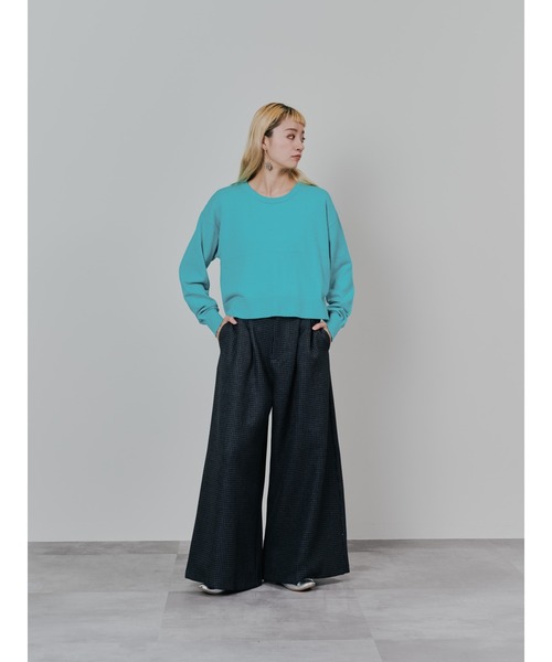 TEVALT（ヴァレット）の「バックスリットカシミアニットトップス（ニット/セーター・レディース・ネイビー/ライトグレー/レッド/グリーン・38）」の5枚目の写真