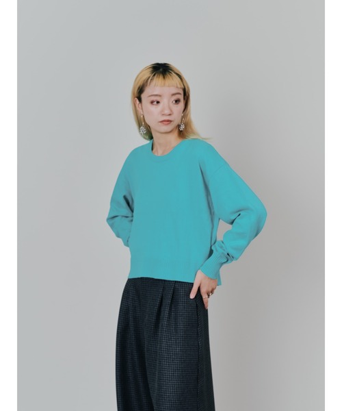 TEVALT（ヴァレット）の「バックスリットカシミアニットトップス（ニット/セーター・レディース・ネイビー/ライトグレー/レッド/グリーン・38）」の9枚目の写真