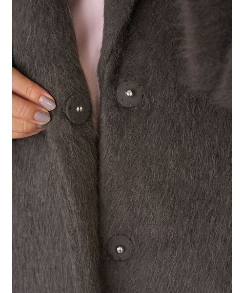 SNIDEL（スナイデル）の「ブローチ付きシャギーロングコート（チェスターコート・レディース・ライトベージュ/ライトブルー/チャコールグレー・0/1）」の18枚目の写真