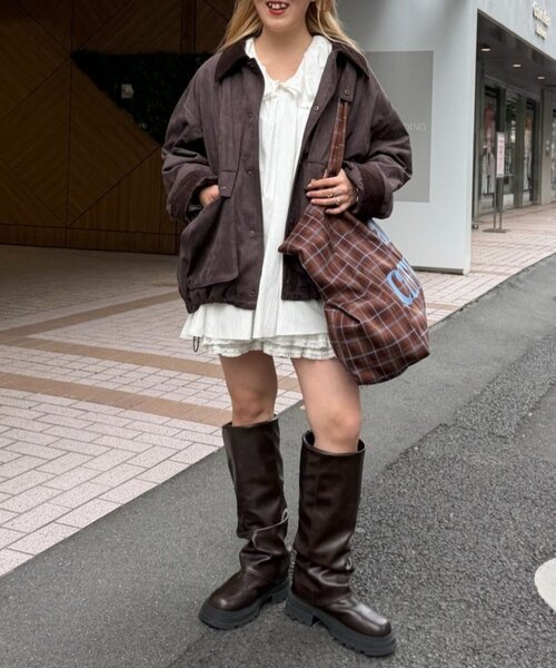 w closet（ダブルクローゼット）の「スエードライク中綿ジャケット（その他アウター・レディース・チャコールグレー/カーキ/アイボリー・FREE）」の15枚目の写真