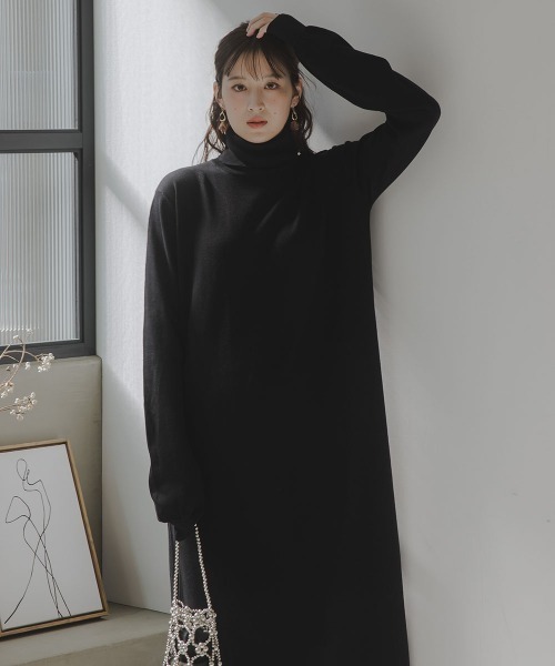 slattgir(スラットジール)の「高身長 ハイネックニットワンピース(トールサイズ)Essenave(ワンピース・レディース・グレイッシュベージュ/ブラック/チャコールグレー・TM/TL/TLL/T3L/T4L/T5L)」の2枚目の写真