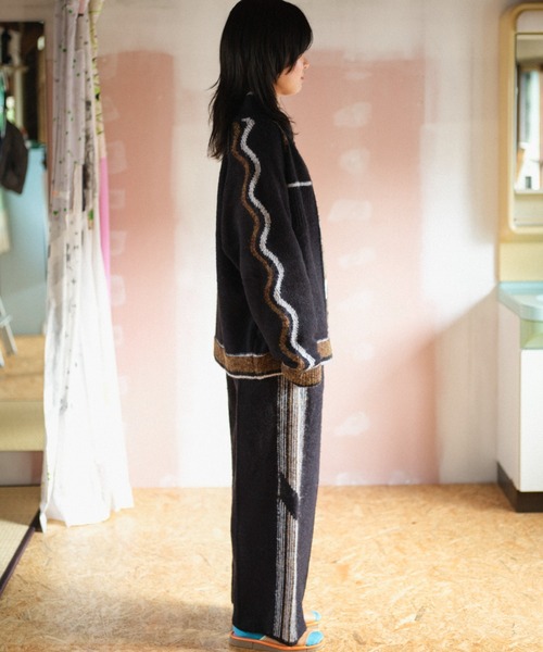 PAMM（パム）の「ホームウェアのニットトラックジャケット（ニット/セーター・レディース・ブラック/ダークブラウン/ホワイト・2/3）」の17枚目の写真