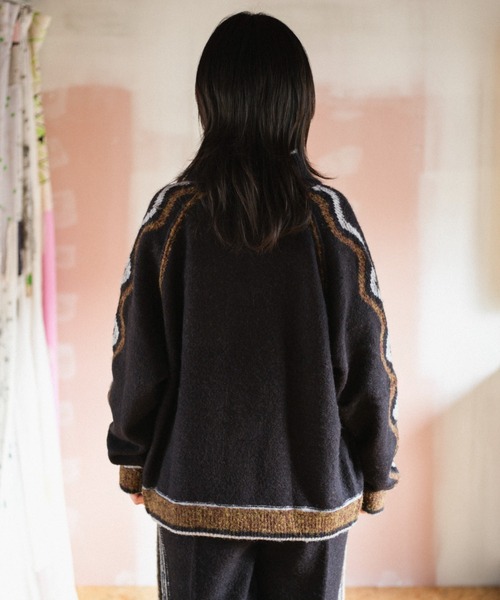 PAMM（パム）の「ホームウェアのニットトラックジャケット（ニット/セーター・レディース・ブラック/ダークブラウン/ホワイト・2/3）」の15枚目の写真