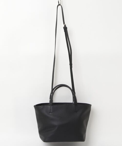 GUIONNET(ギオネ)の「【2WAY】 撥水レザー ミニトートバッグ ショルダーストラップ付 ギオネ(トートバッグ・レディース・ブラック・FREE)」の17枚目の写真