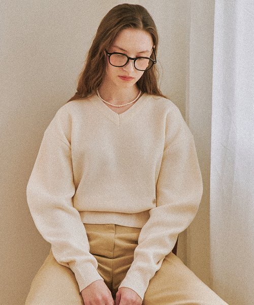 RONRON（ロンロン）の「V NECK BALLOON KNIT PULLOVER IVORY（ニット/セーター・レディース・その他・FREE）」の2枚目の写真