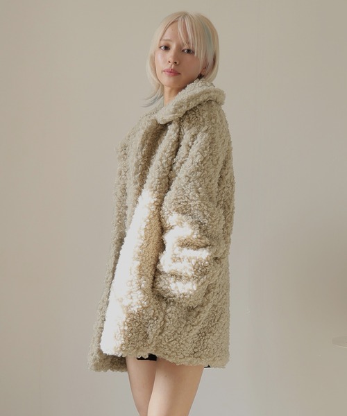 Ulysses（ユリシス）の「襟付きテディーボアファーコート（その他アウター・レディース・ベージュ/モカ・F）」の17枚目の写真