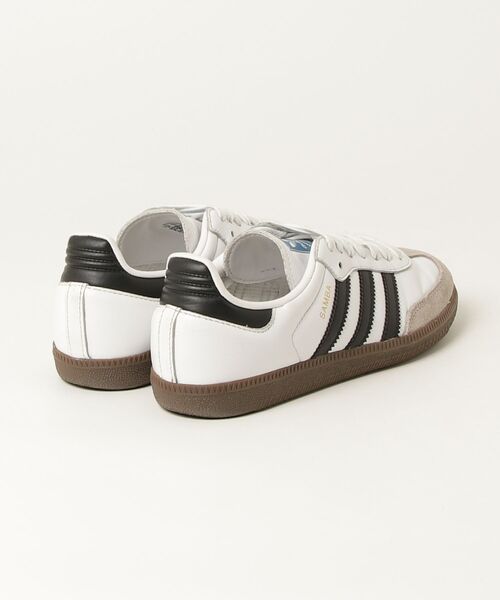 adidas(アディダス)の「ローカットスニーカー(スニーカー・レディース・ホワイト・22cm)」の2枚目の写真