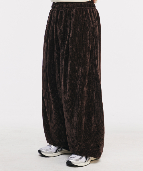 SCALLYWAG（スカリーワグ）の「イージーコーデュロイワイドパンツ[ブラウン]（スウェットパンツ・レディース・その他・MEDIUM/LARGE）」の3枚目の写真